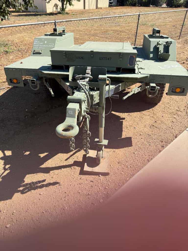 M1102 Trailer